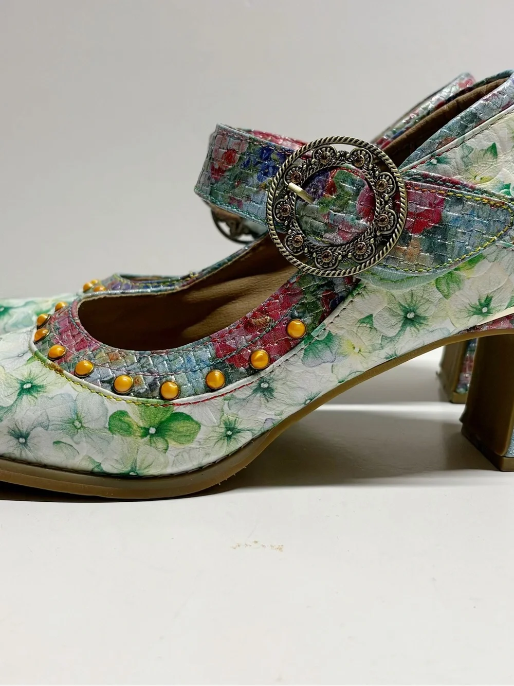 L'ATISTE Floral Mary Jane Block Heel Pumps in White, Green, Pink